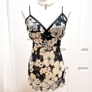 Vintage Y2K Forever 21 Black And Cream Floral Tie Back V-Neck Cami Top